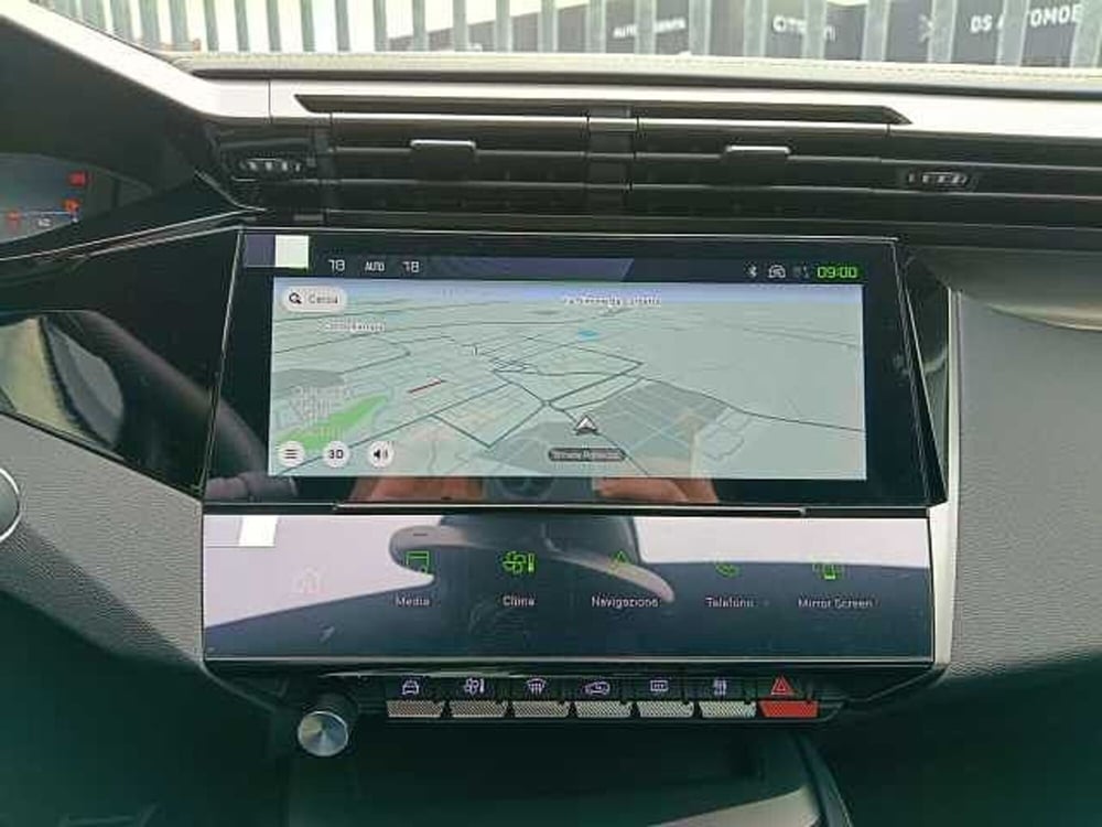 Peugeot 408 nuova a Milano (18)