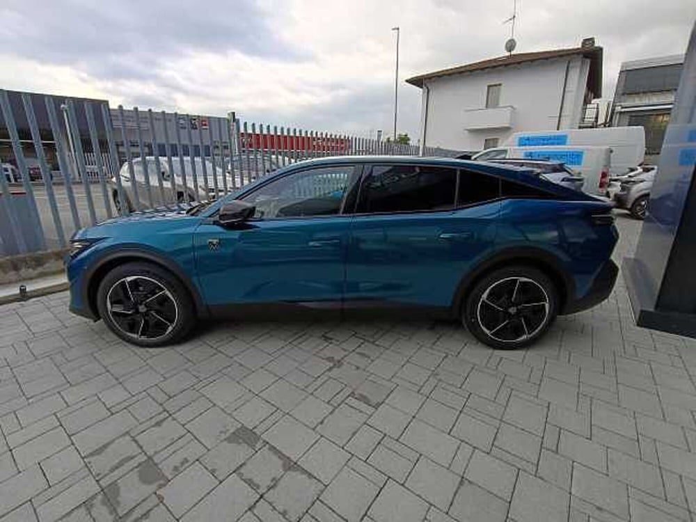 Peugeot 408 nuova a Milano (4)