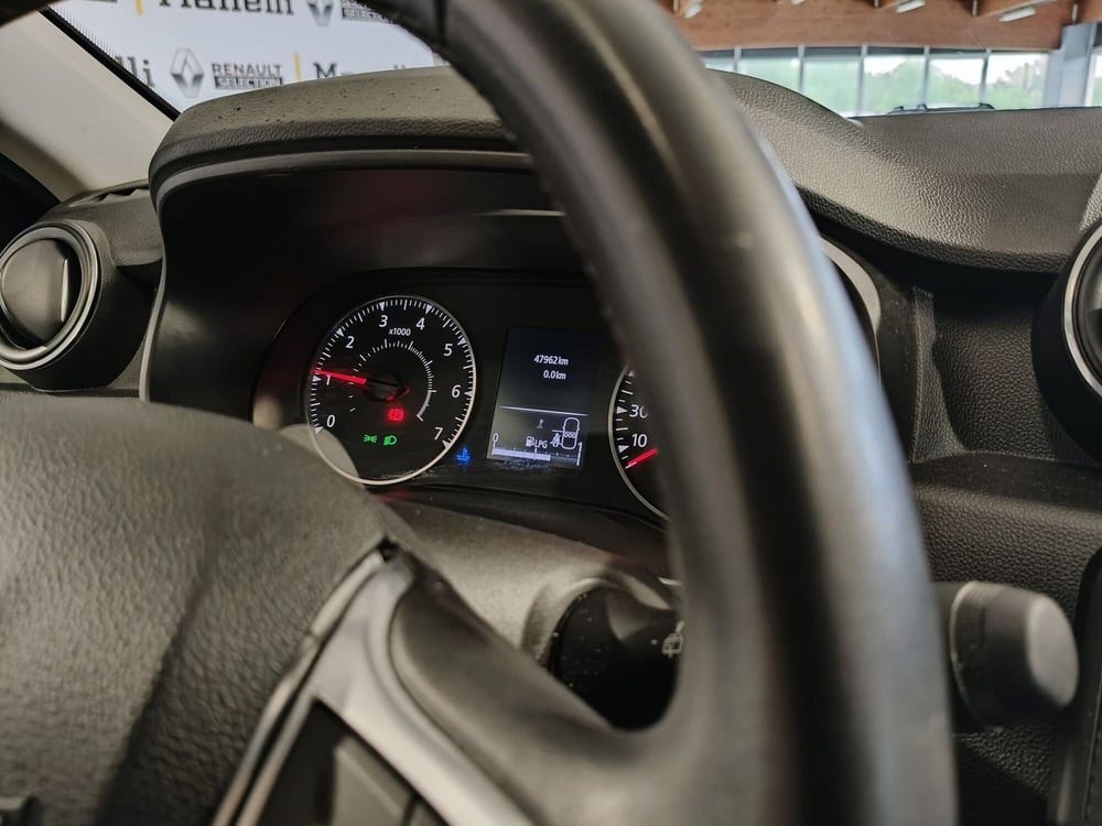 Dacia Duster usata a Brescia (16)