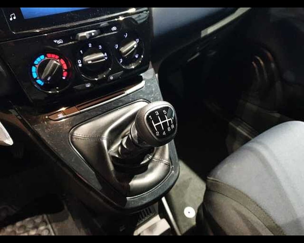 Lancia Ypsilon usata a Cuneo (19)
