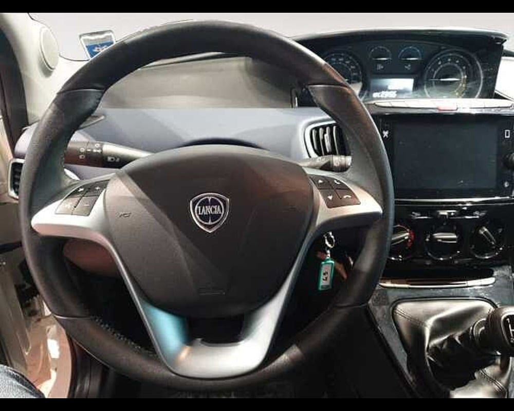 Lancia Ypsilon usata a Cuneo (10)