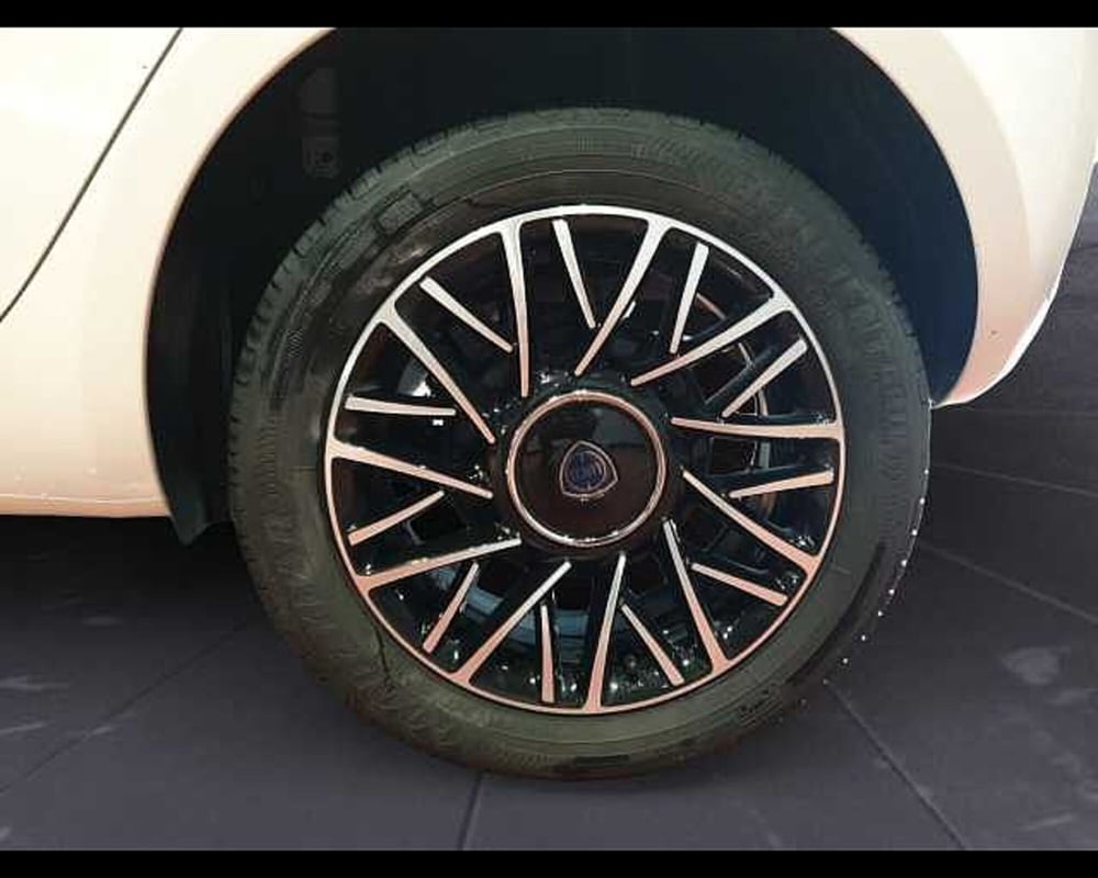Lancia Ypsilon usata a Cuneo (15)