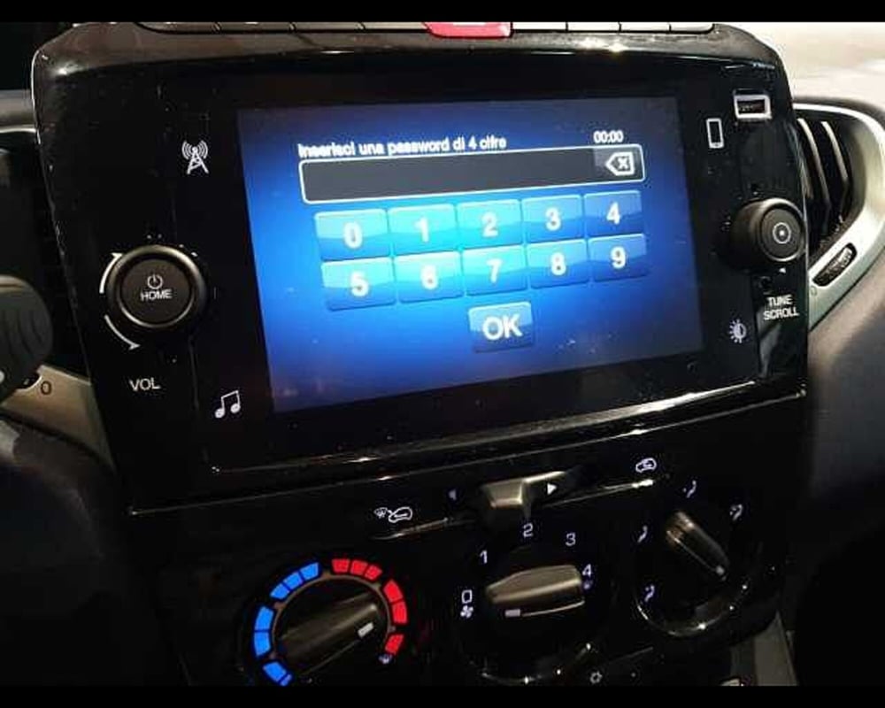Lancia Ypsilon usata a Cuneo (18)