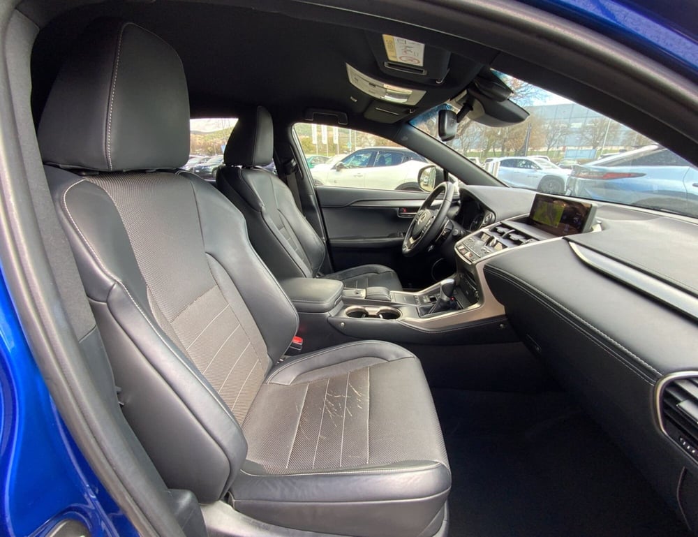 Lexus NX usata a Perugia (14)