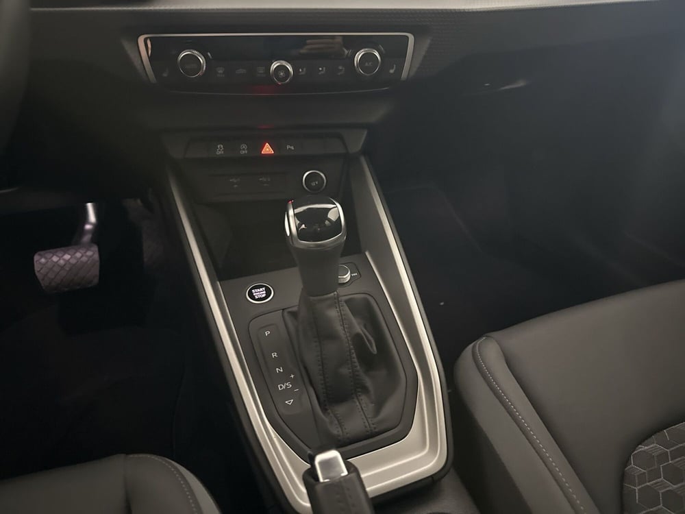 Audi A1 allstreet usata a Napoli (15)