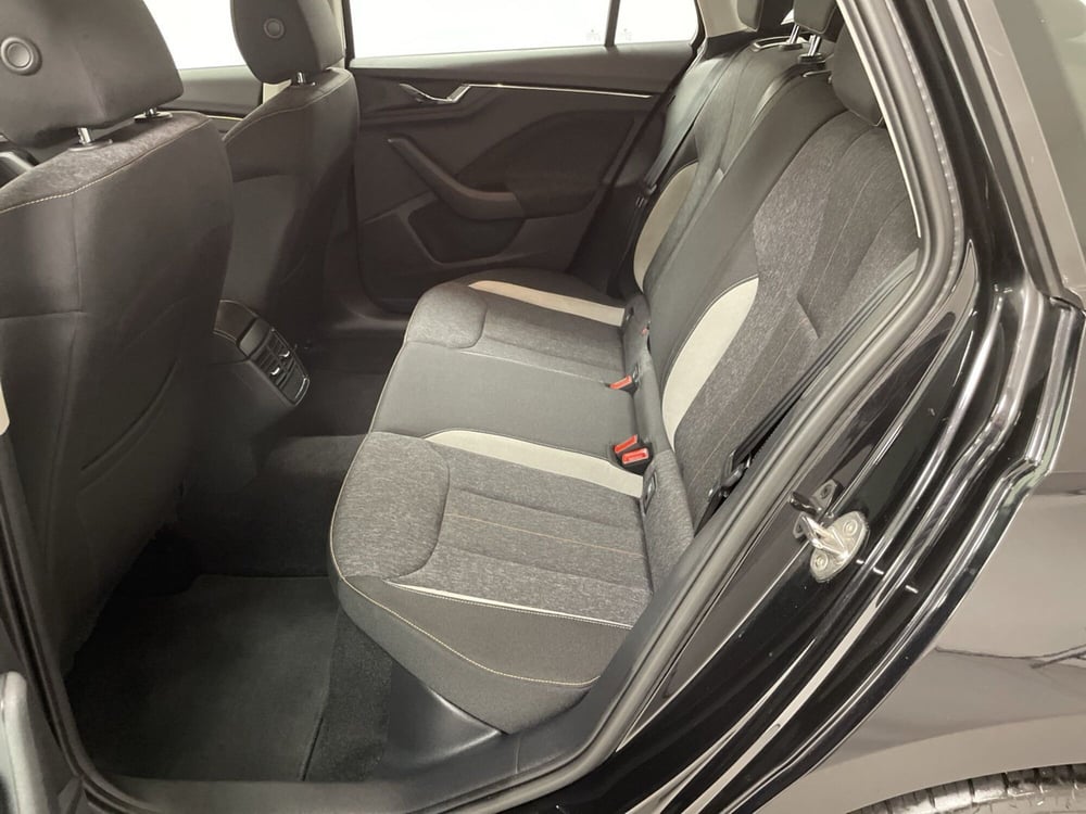 Skoda Kamiq usata a Varese (10)