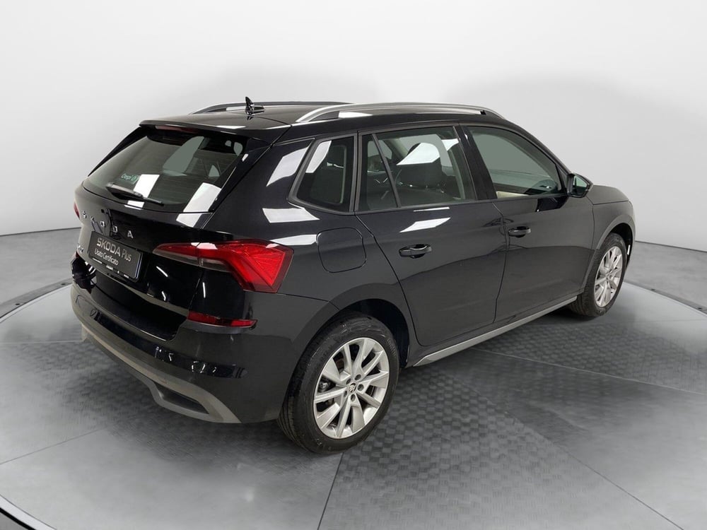 Skoda Kamiq usata a Varese (6)