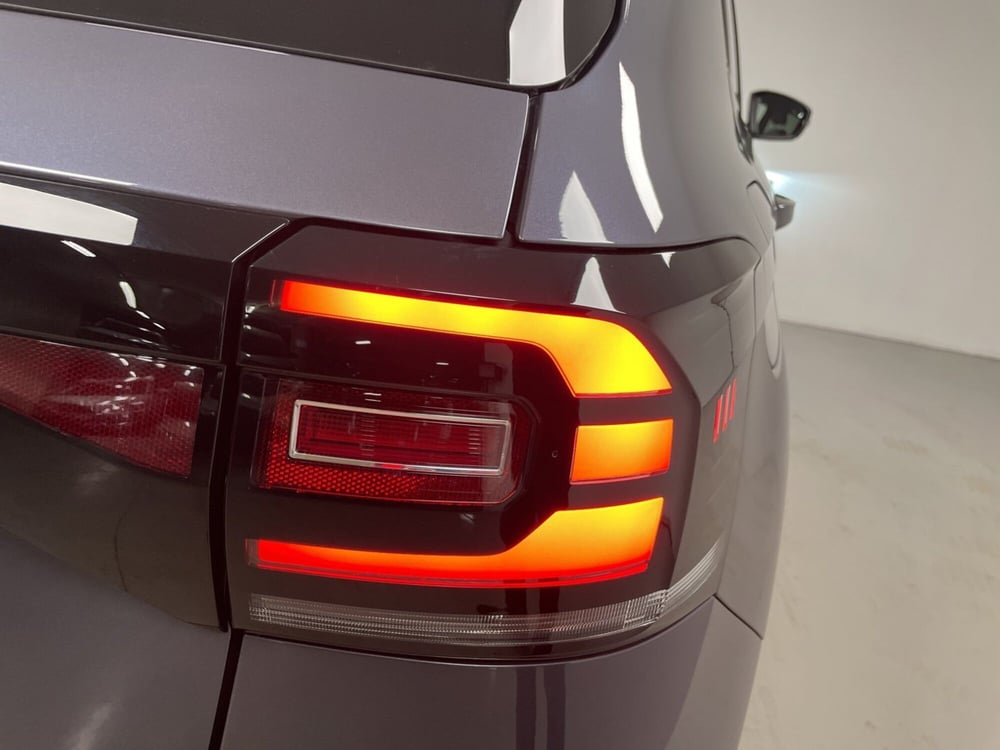 Volkswagen T-Cross usata a Varese (14)