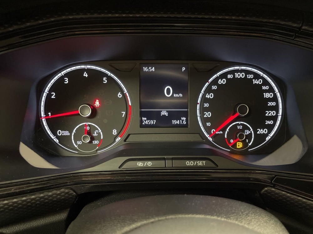 Volkswagen T-Cross usata a Varese (11)