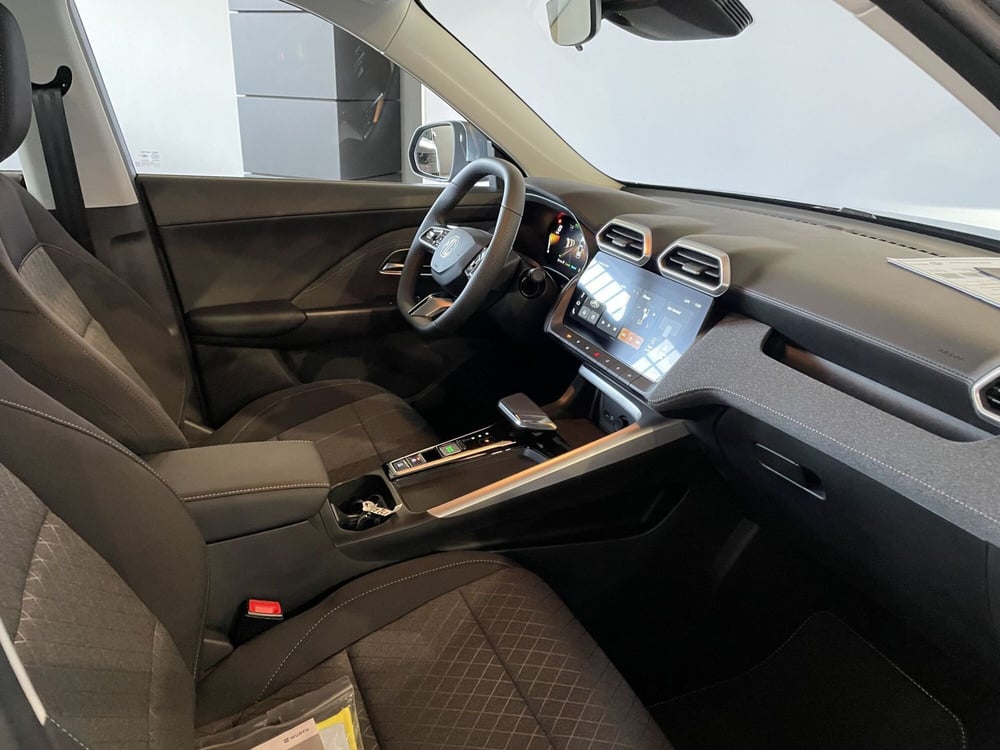 Mg ZS nuova a Milano (13)