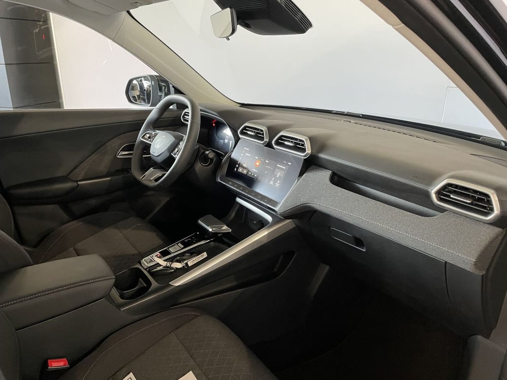 Mg ZS nuova a Milano (10)