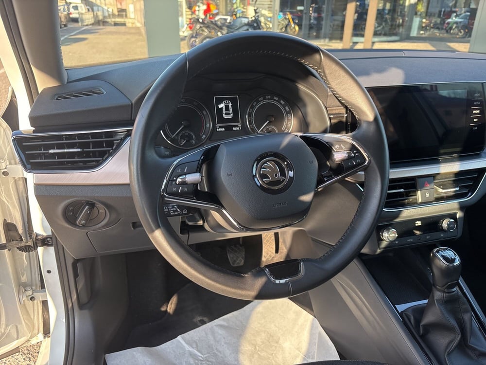 Skoda Kamiq usata a Modena (14)