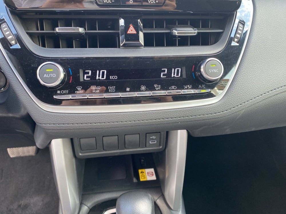 Toyota Corolla Cross Hybrid usata a Vicenza (15)