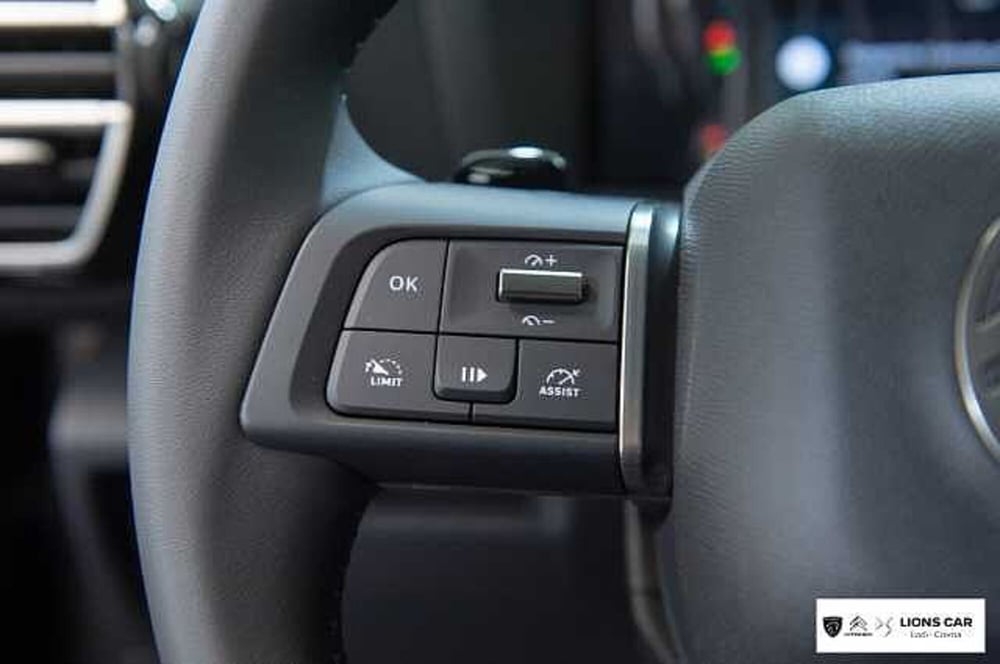 Citroen C4 nuova a Lodi (14)