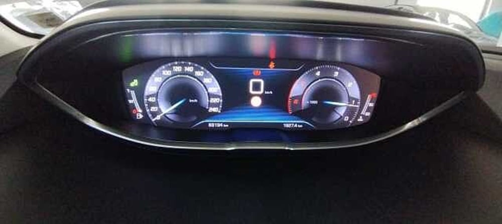 Peugeot 5008 usata a Viterbo (18)