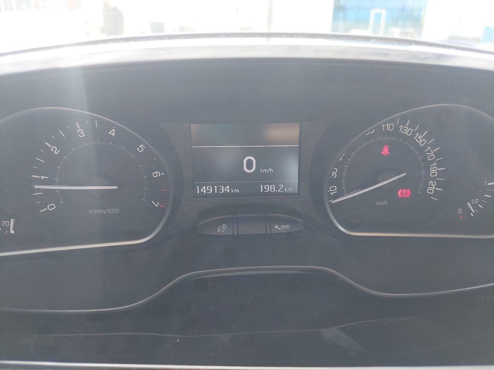 Peugeot 208 usata a Piacenza (13)