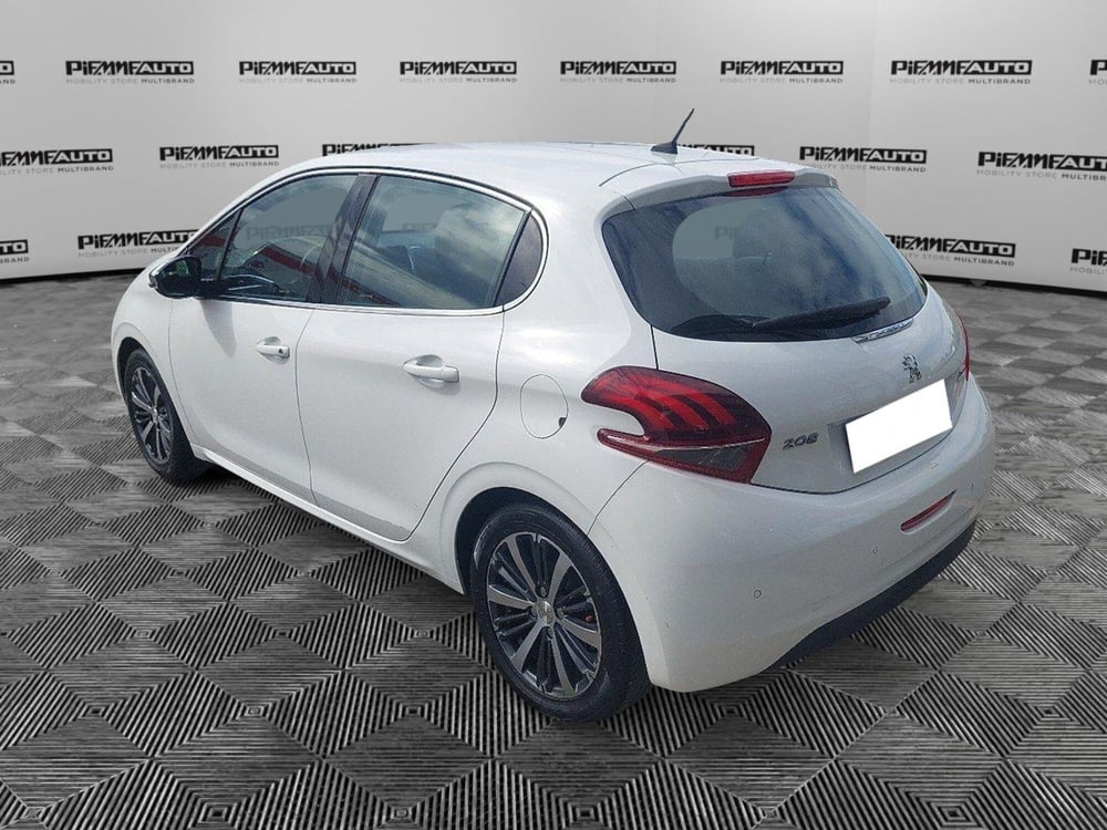 Peugeot 208 usata a Piacenza (3)