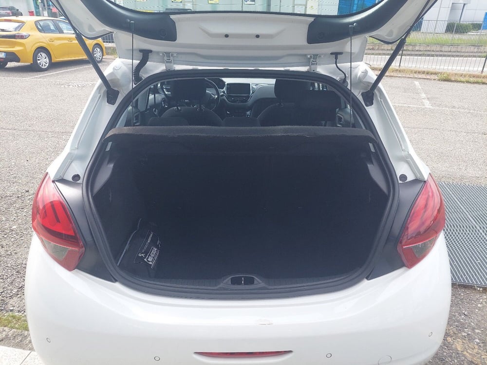 Peugeot 208 usata a Piacenza (8)