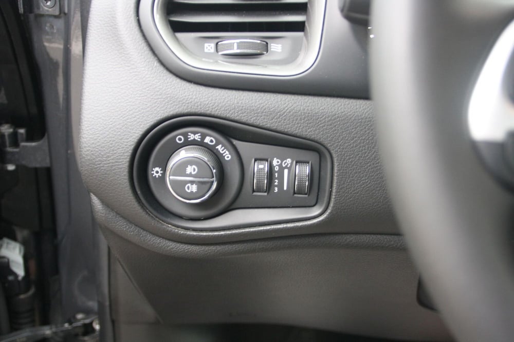Jeep Renegade usata a Catania (18)