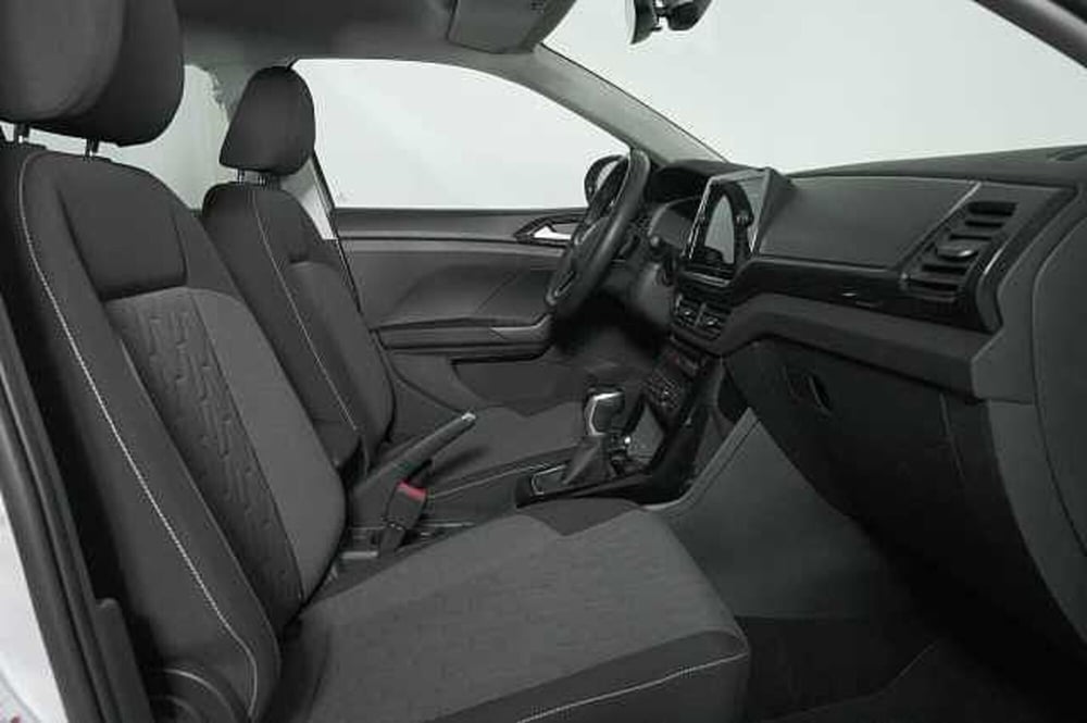 Volkswagen T-Cross usata a Como (11)