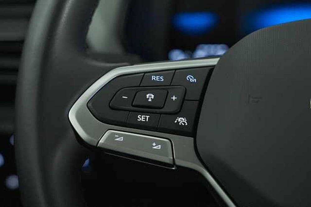 Volkswagen T-Cross usata a Como (19)