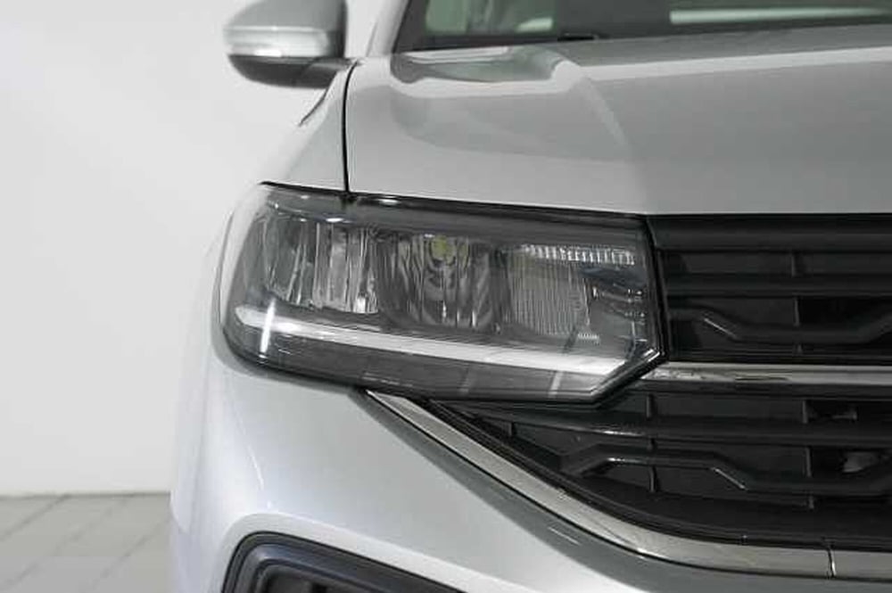 Volkswagen T-Cross usata a Como (6)