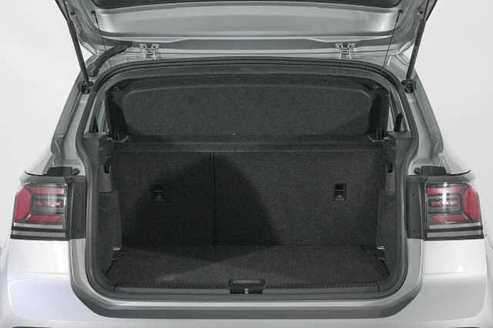 Volkswagen T-Cross usata a Como (8)