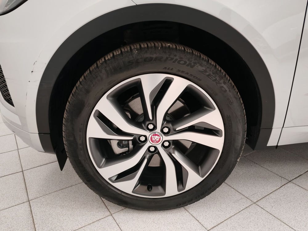 Jaguar E-Pace usata a Novara (9)