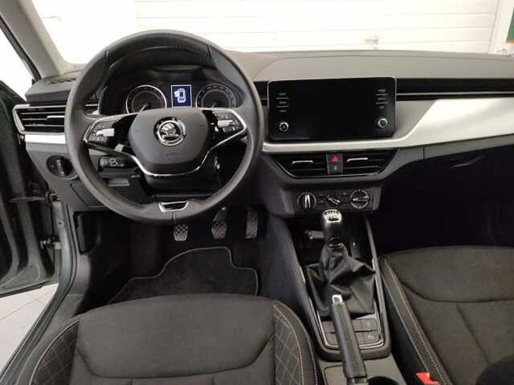 Skoda Kamiq usata a Varese (15)