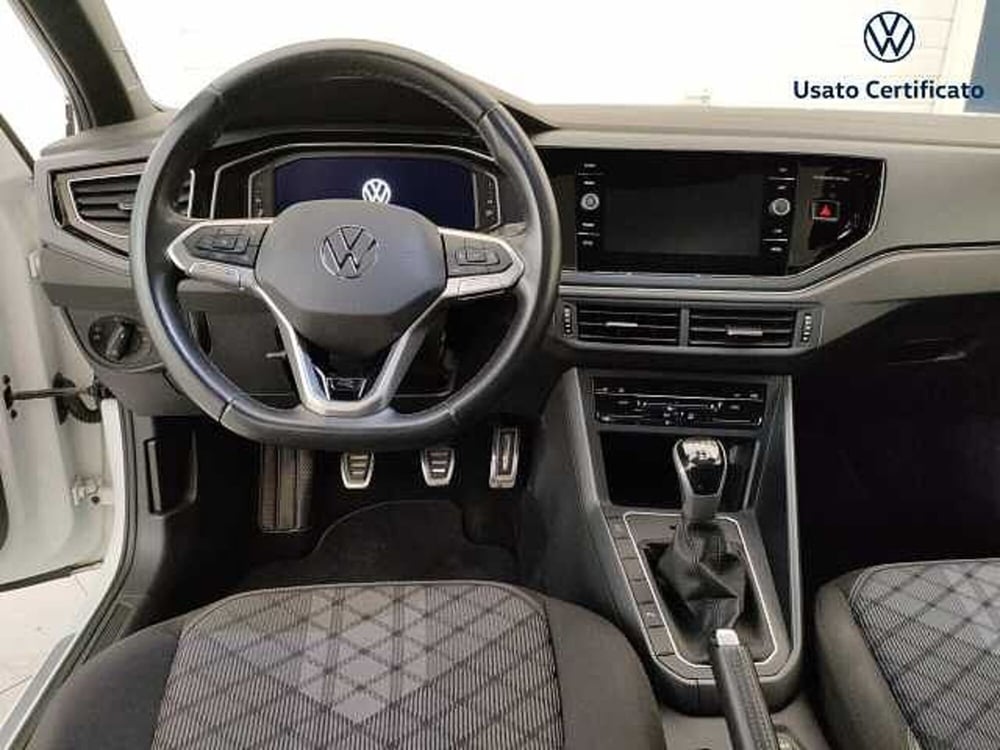 Volkswagen Taigo usata a Varese (16)