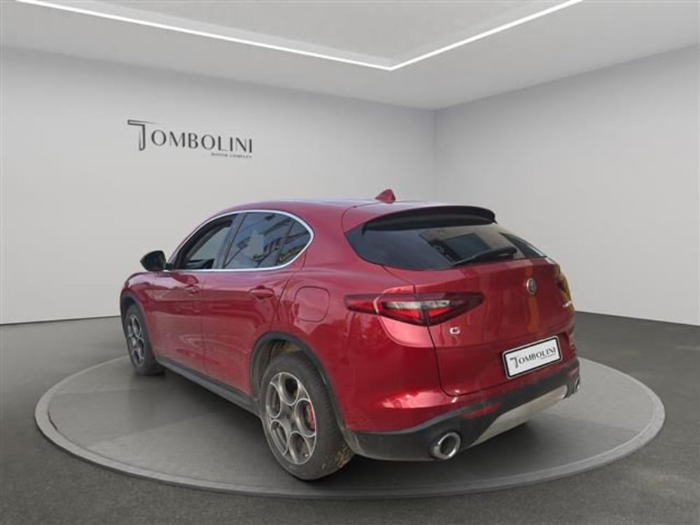 Alfa Romeo Stelvio usata a Macerata (8)
