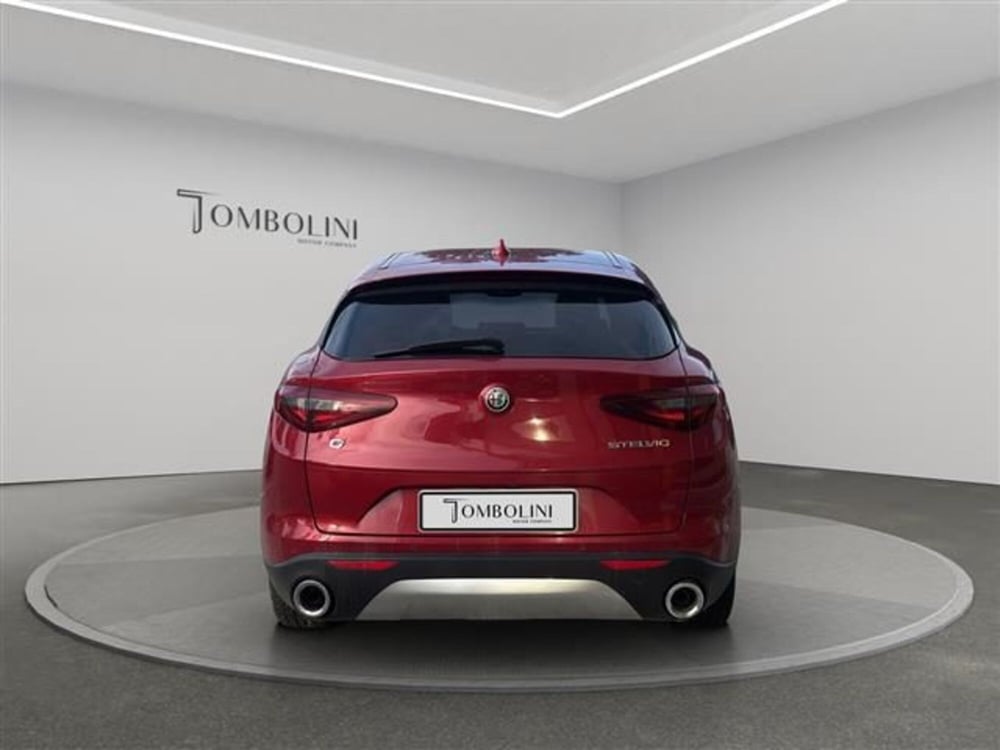 Alfa Romeo Stelvio usata a Macerata (4)