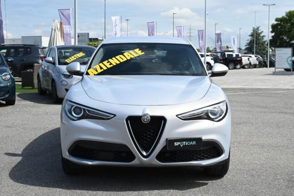 Alfa Romeo Stelvio usata a Torino (2)