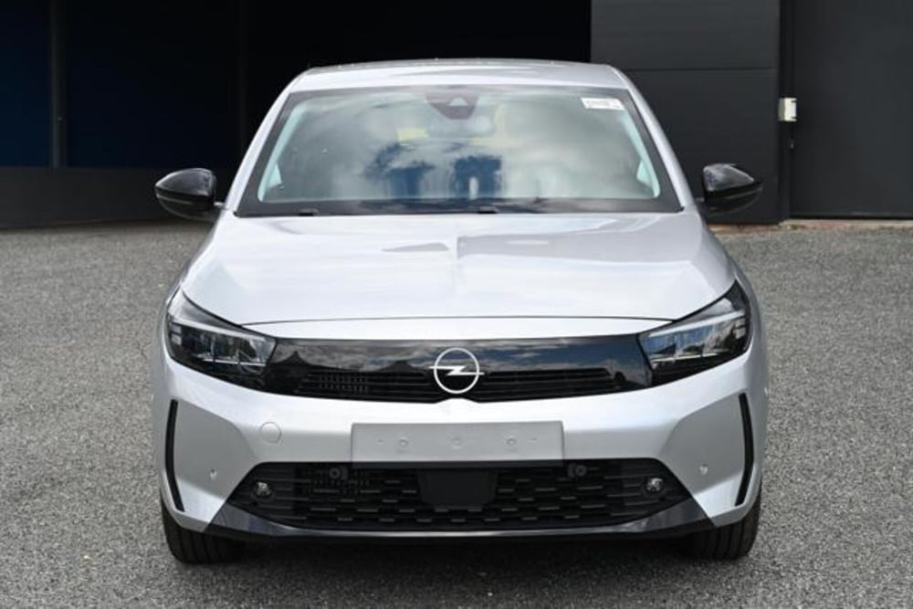 Opel Corsa nuova a Torino (2)