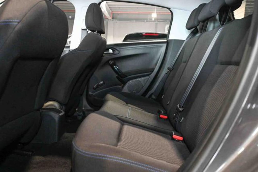 Peugeot 208 usata a Torino (14)