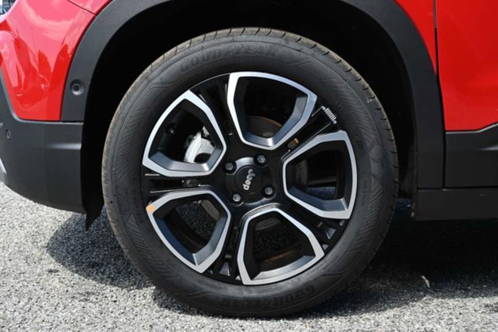 Jeep Avenger nuova a Torino (11)