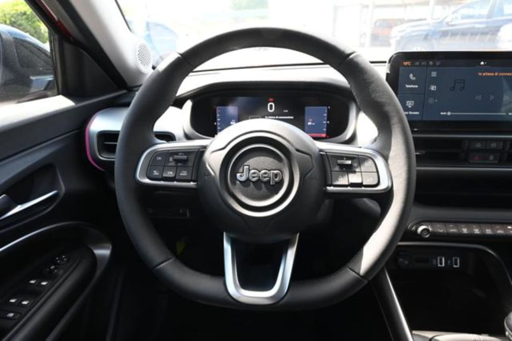 Jeep Avenger nuova a Torino (17)