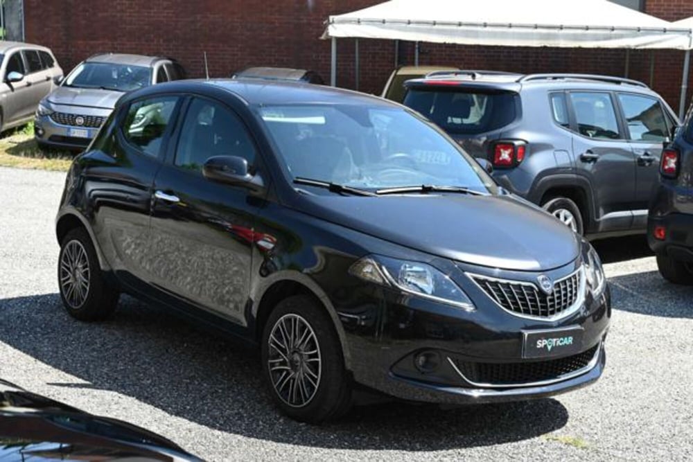 Lancia Ypsilon usata a Torino (3)