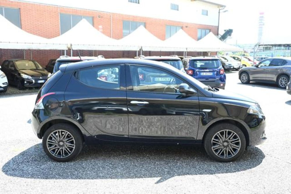 Lancia Ypsilon usata a Torino (4)