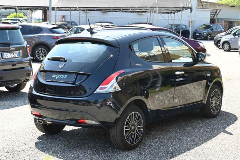 Lancia Ypsilon usata a Torino (5)