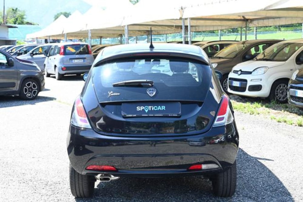 Lancia Ypsilon usata a Torino (6)