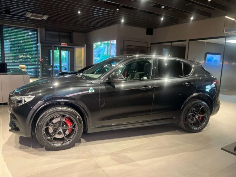 Alfa Romeo Stelvio usata a Torino (5)