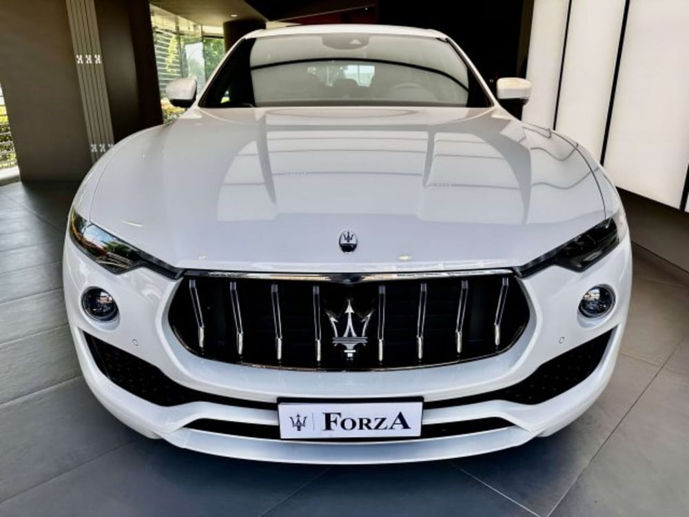 Maserati Levante usata a Torino (2)