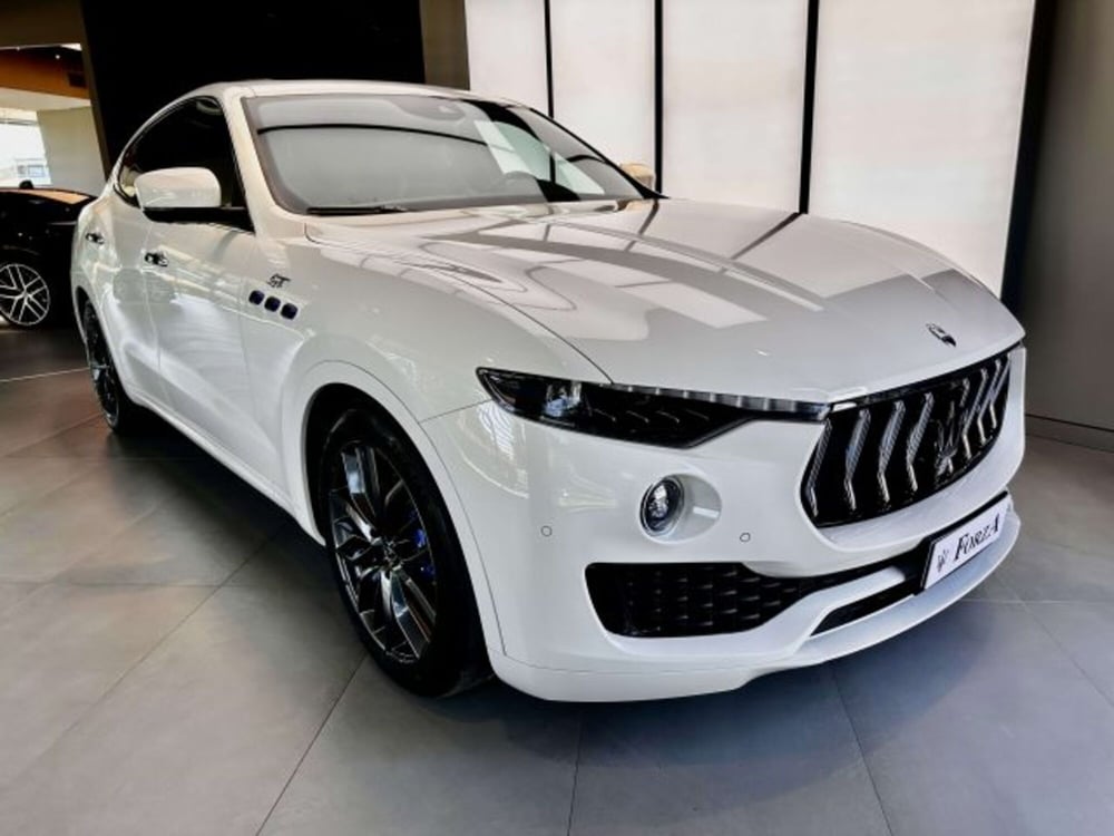 Maserati Levante usata a Torino (3)