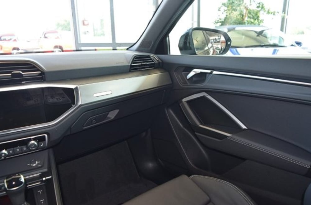 Audi Q3 Sportback nuova a Verona (13)