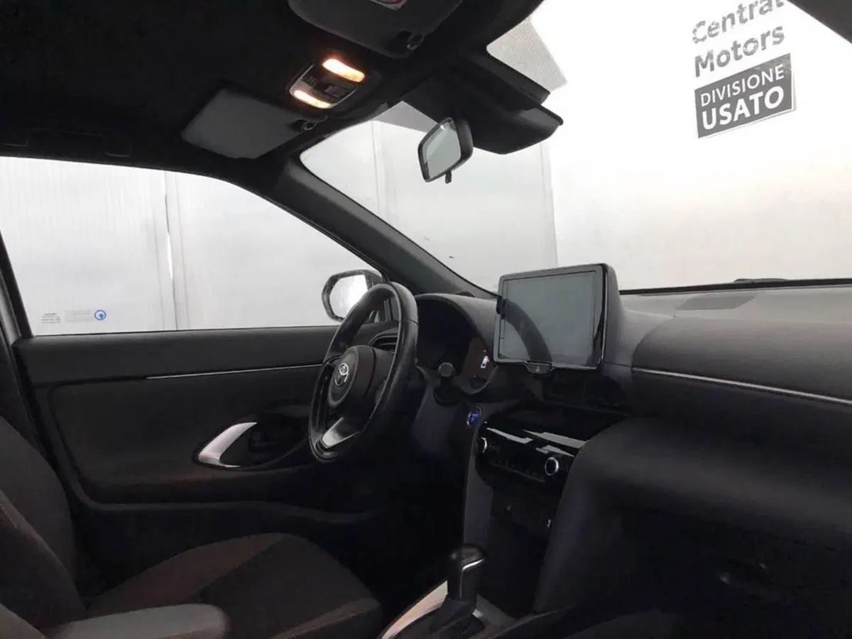Toyota Yaris Cross usata a Torino (13)