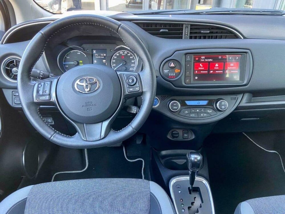 Toyota Yaris usata a Torino (9)