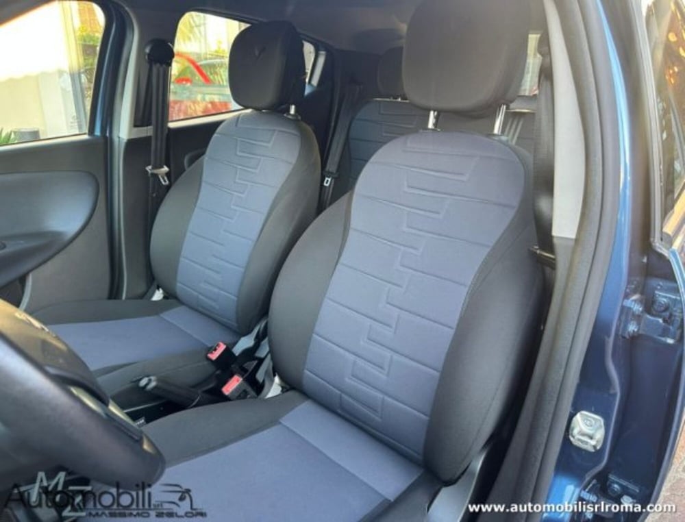 Lancia Ypsilon usata a Roma (10)