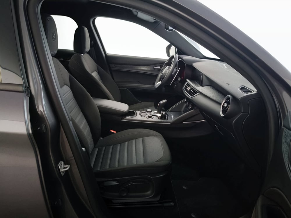 Alfa Romeo Stelvio usata a Ascoli Piceno (13)