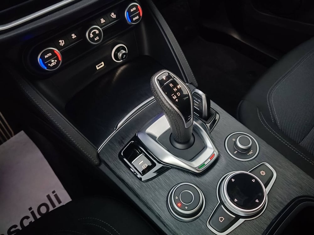 Alfa Romeo Stelvio usata a Ascoli Piceno (16)